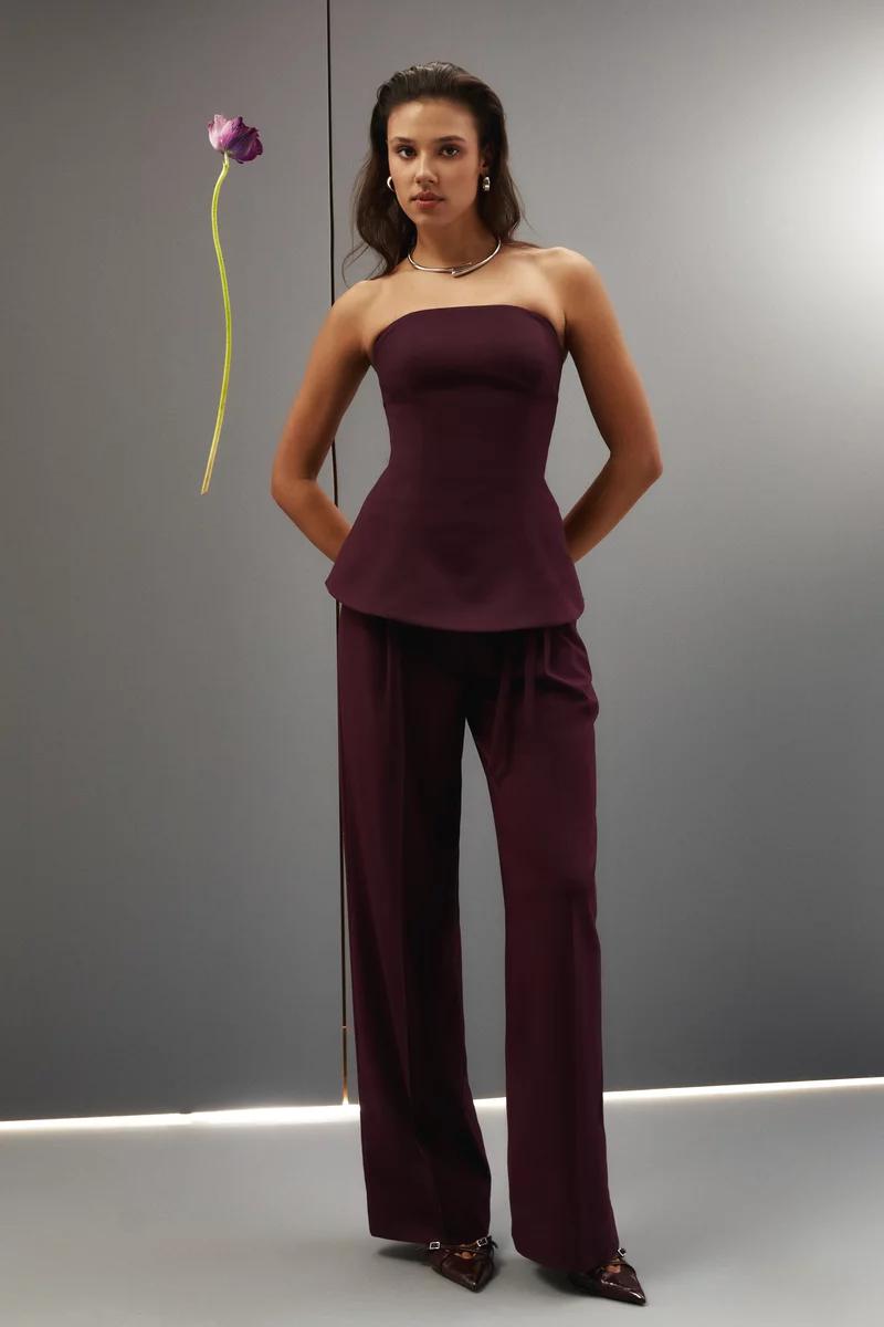 Burgundy double-belted palazzo pants photo 1