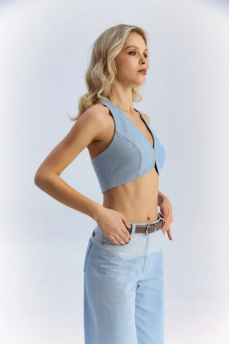 Blue denim crop top photo 3