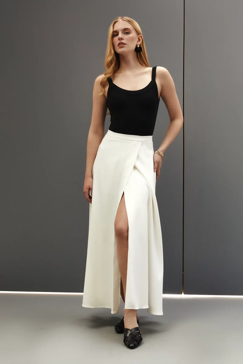 Milky flared maxi skirt photo 2