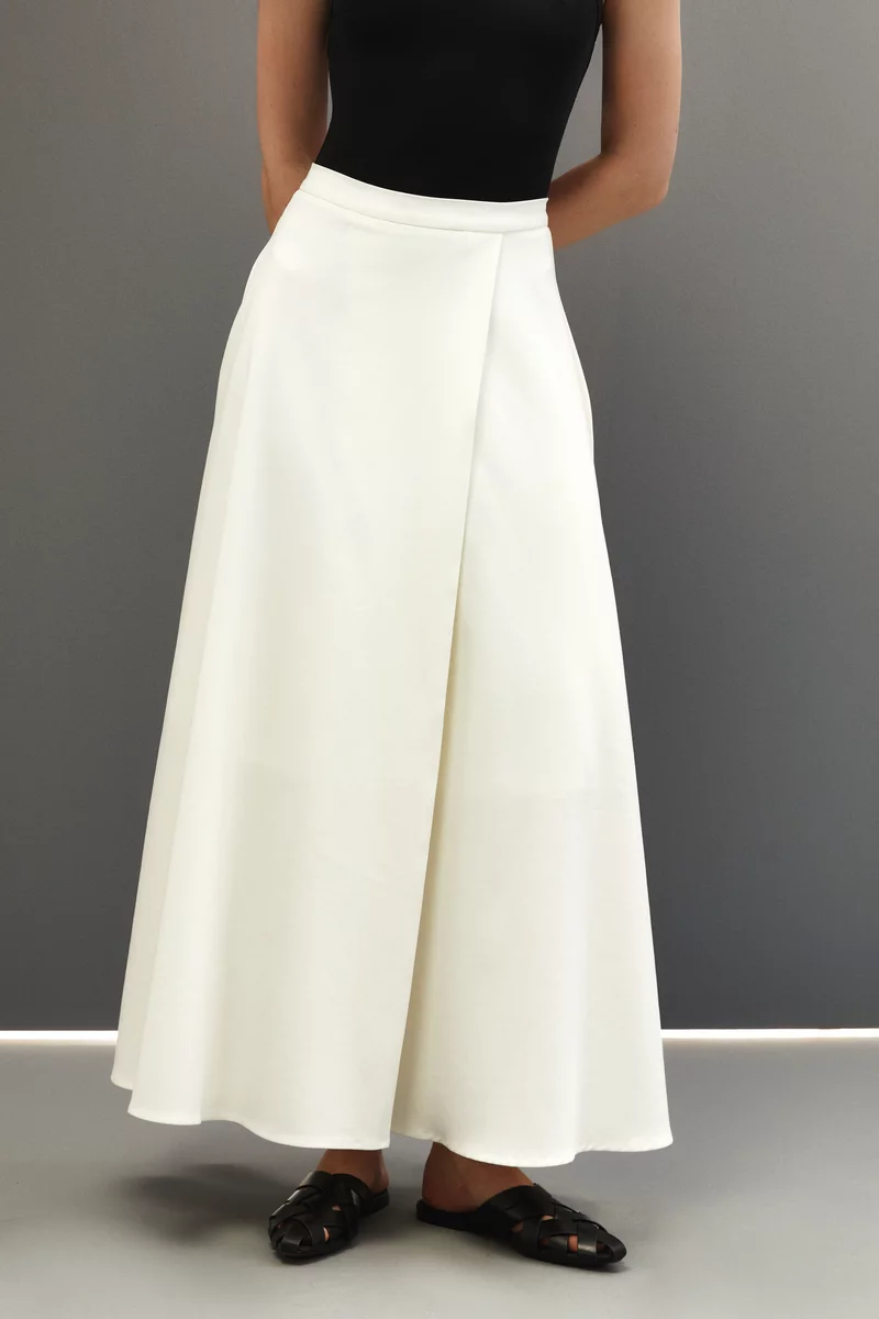 Milky flared maxi skirt photo 4