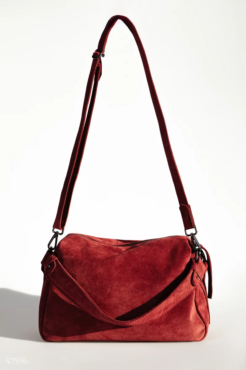 Burgundy suede bag photo 1