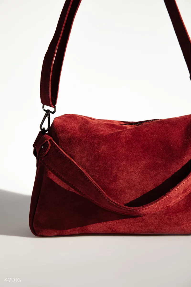 Burgundy suede bag photo 2