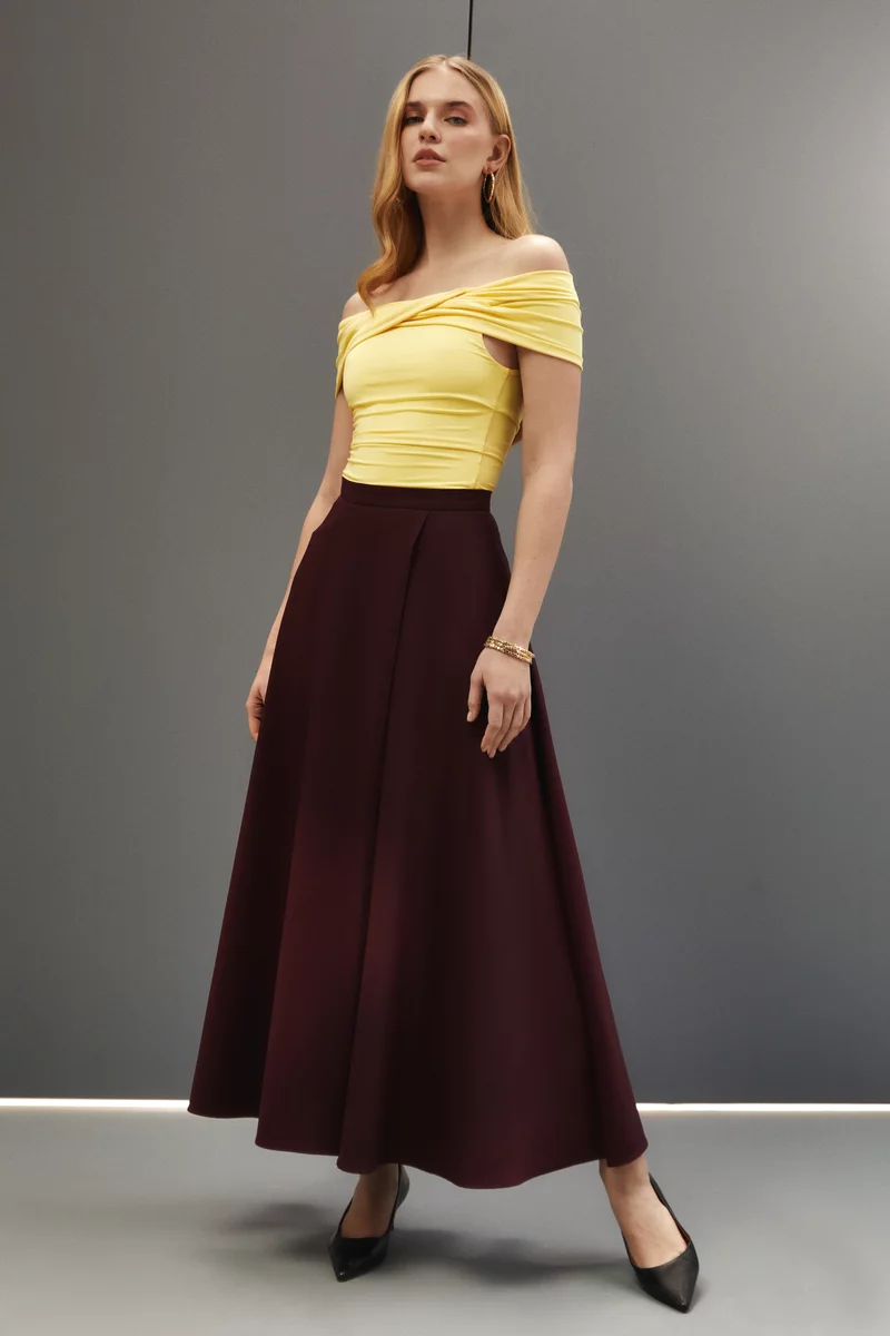 Flared maxi skirt in burgundy photo 5