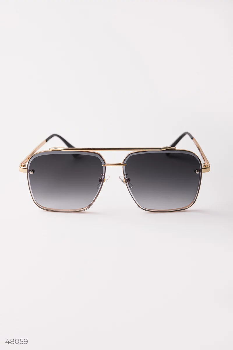 Black aviator sunglasses photo 1