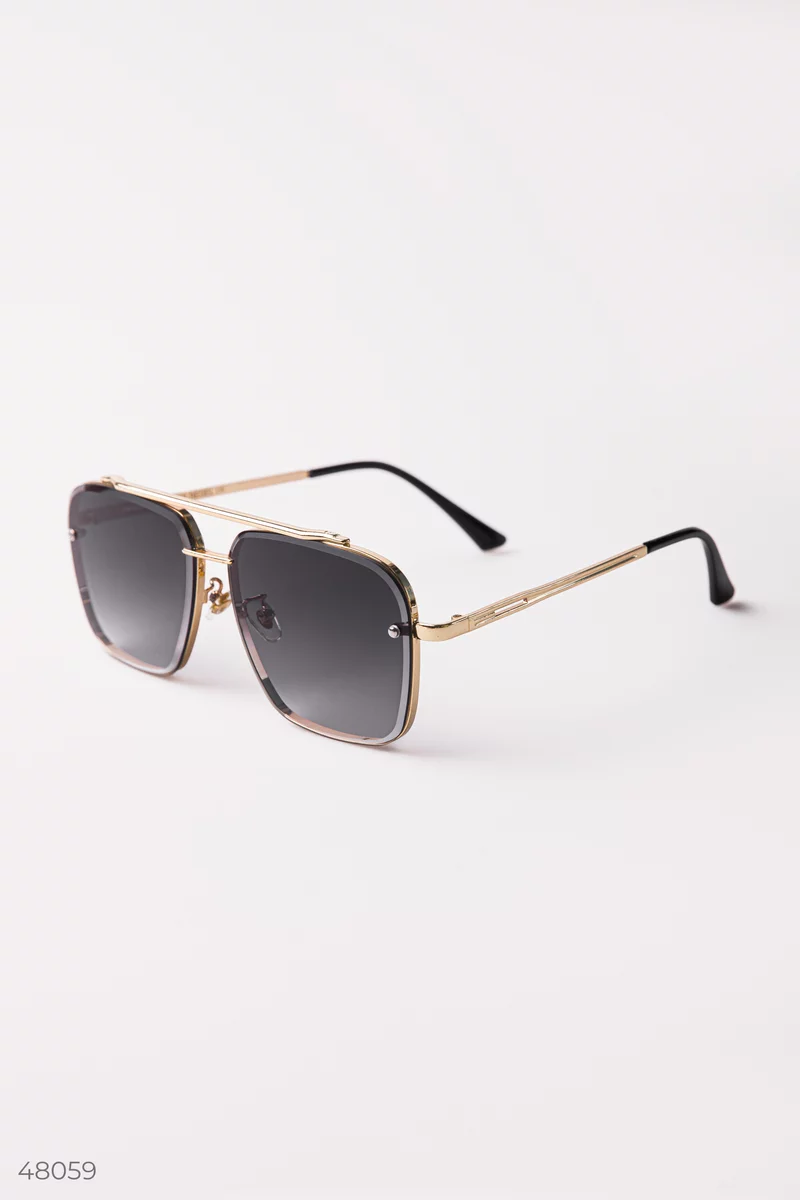 Black aviator sunglasses photo 2