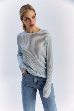 Blue knitted long sleeve with round neck