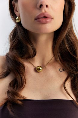 Gold-tone set of earrings and necklace