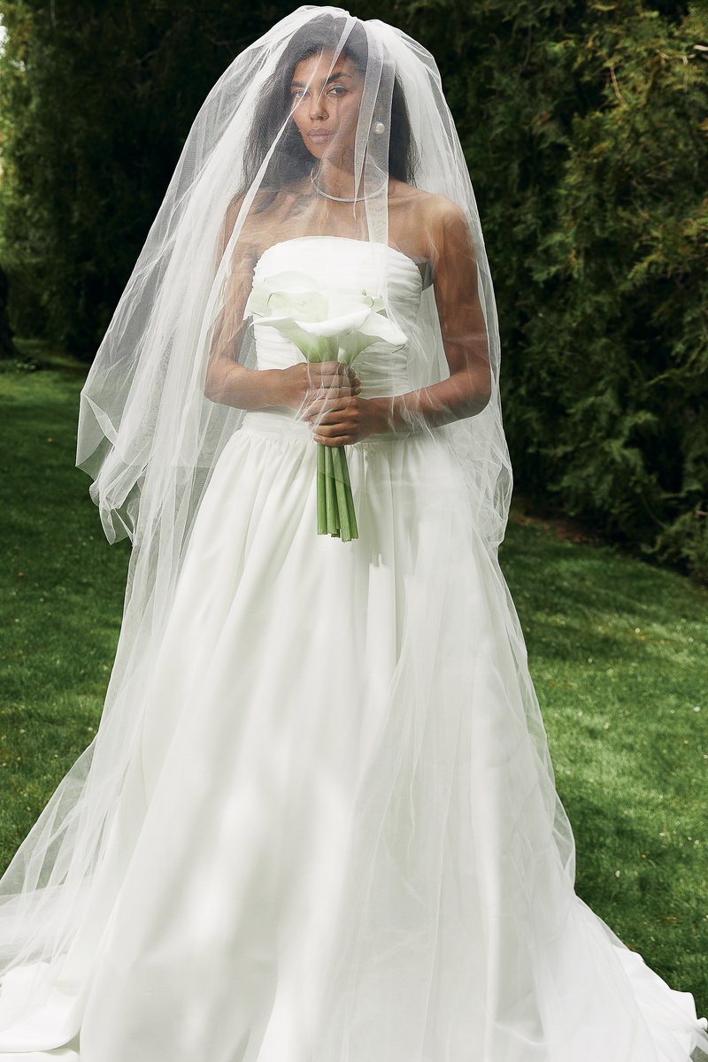 

Сатинова корсетна сукня Icon Bride Dress