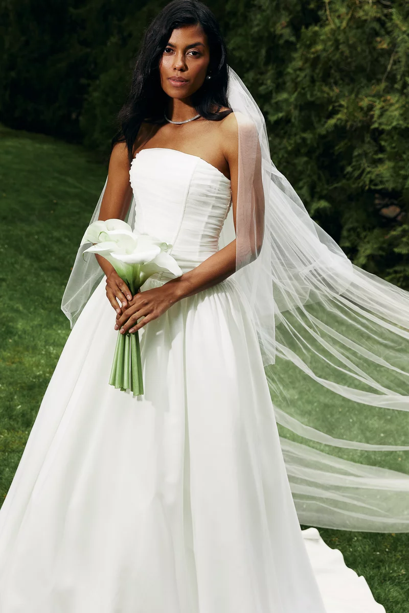 Молочна сатинова сукня Icon Bride Dress фотографія 2