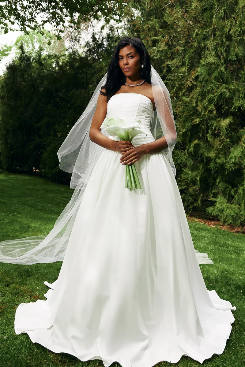 Молочна сатинова сукня Icon Bride Dress фотографія 3