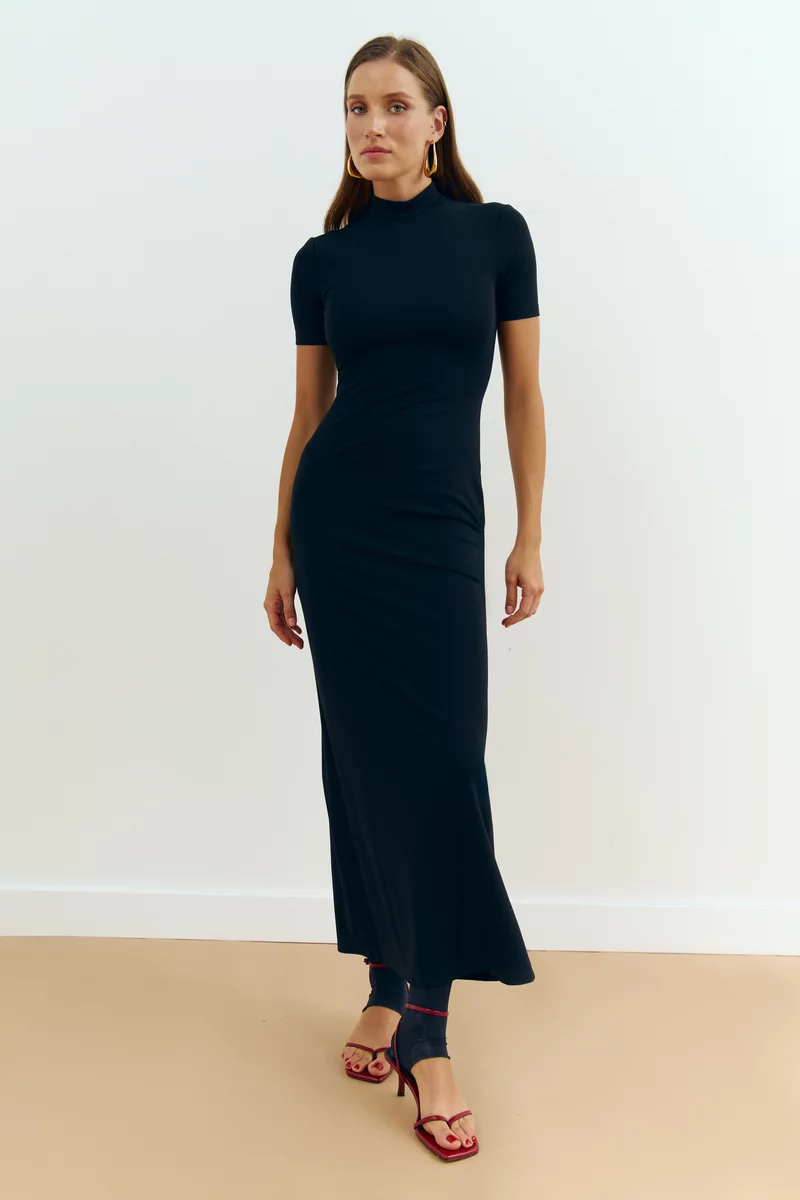 Knitted maxi dress with stand-up collar photo 1