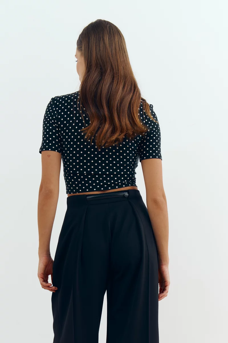 Knitted crop top with polka dot print photo 4