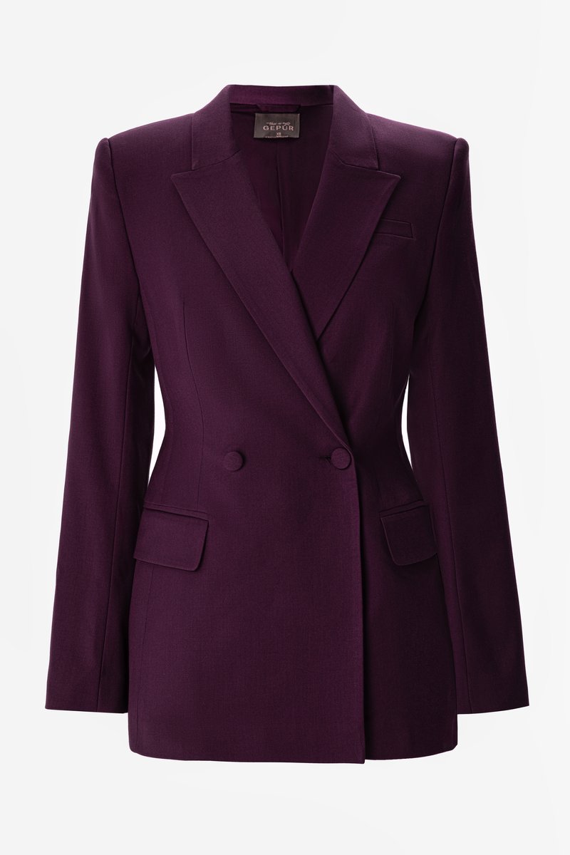 

Двобортний жакет з поясом у винному відтінку