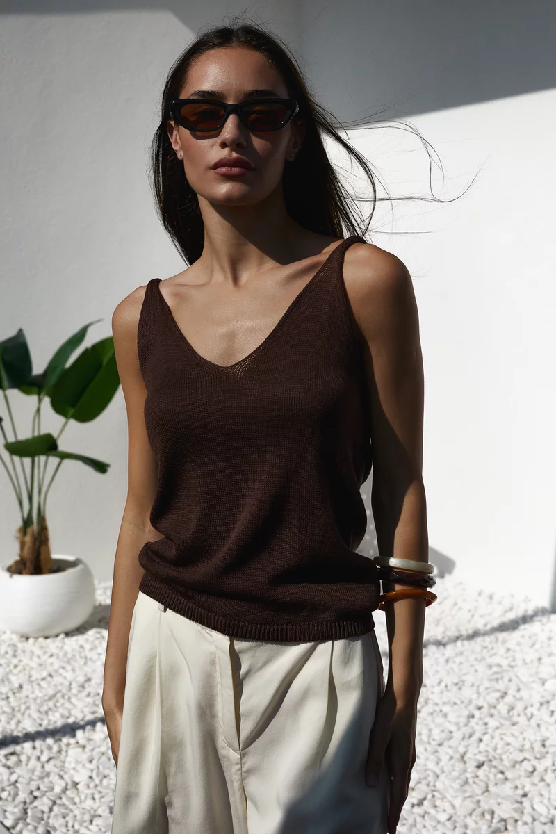 Knitted top with straps in a chocolate shade photo 5