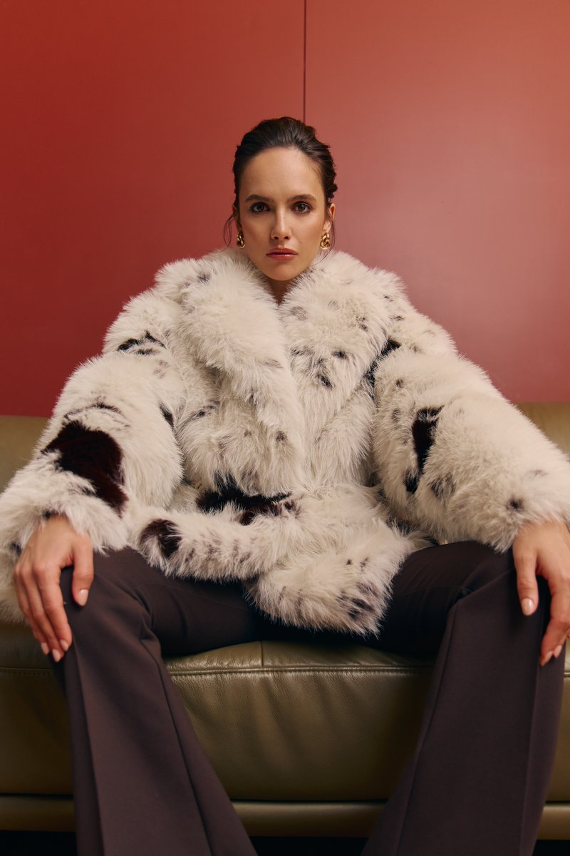 

Подовжене пальто зі штучного хутра із cow print