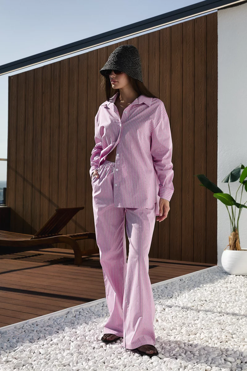 Pink striped cotton suit with pants photo 5