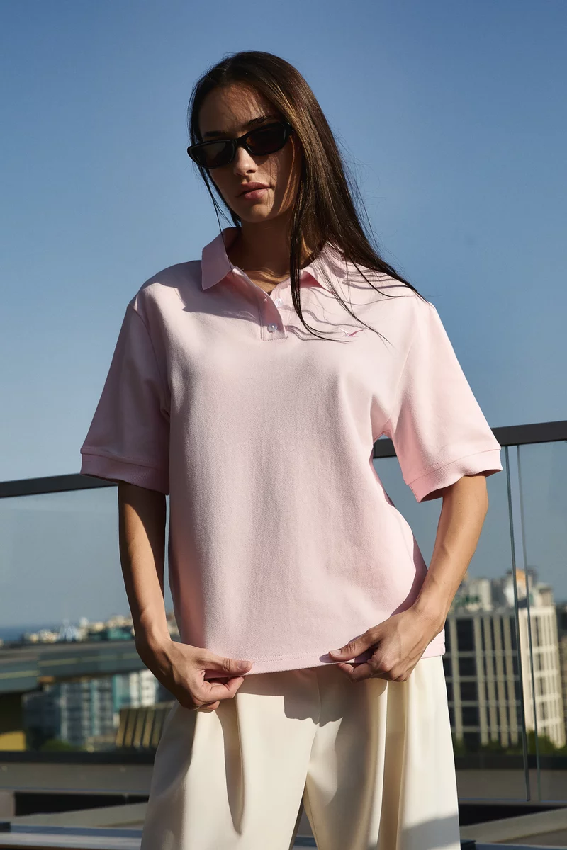 Pink straight-cut polo shirt photo 2
