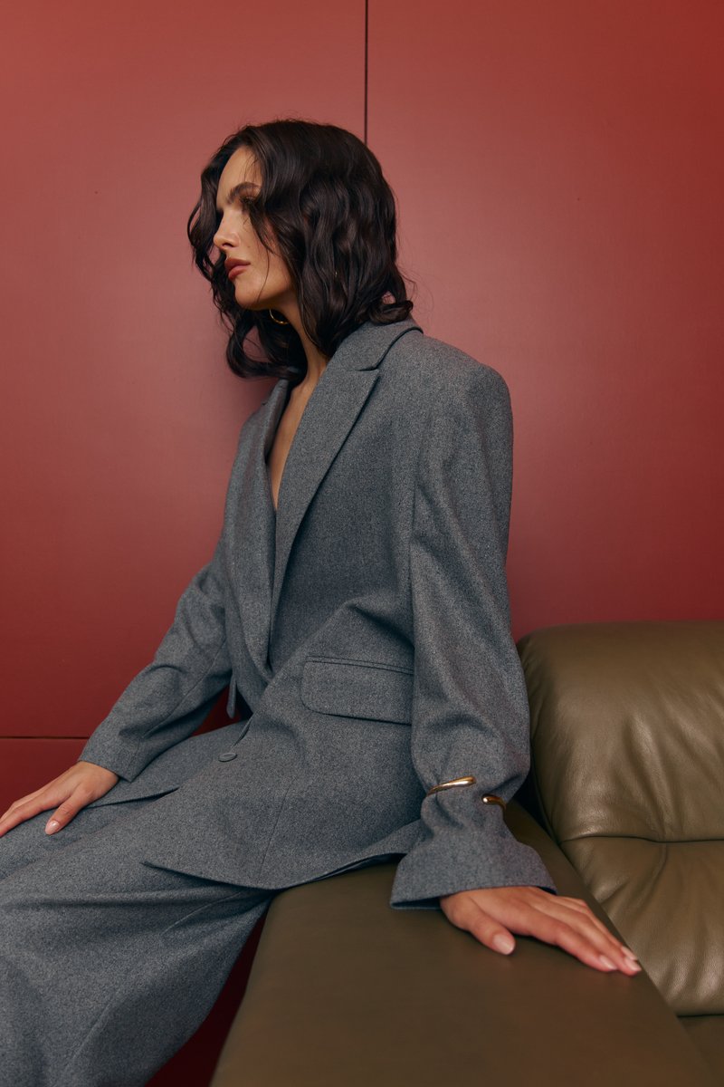 

Сірий однобортний жакет-пальто оверсайз із додаванням вовни