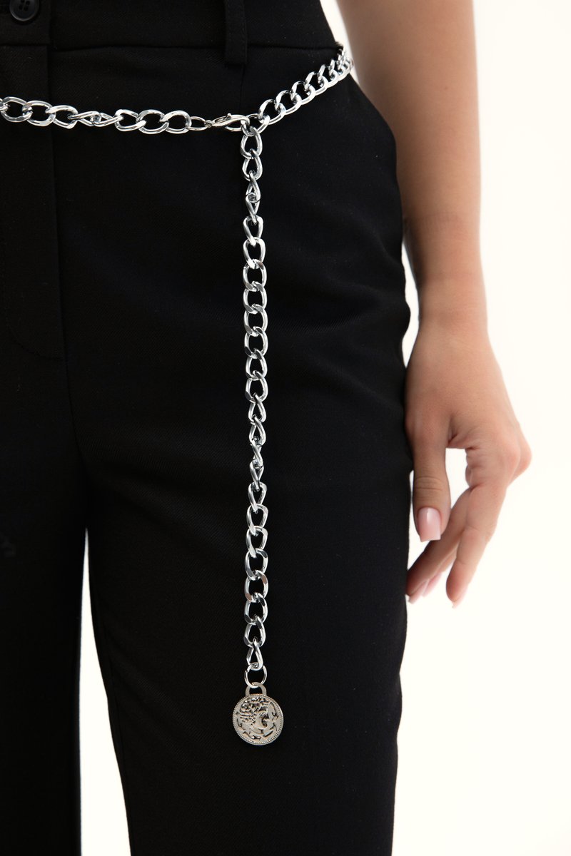 

Сріблястий ремінь-ланцюг