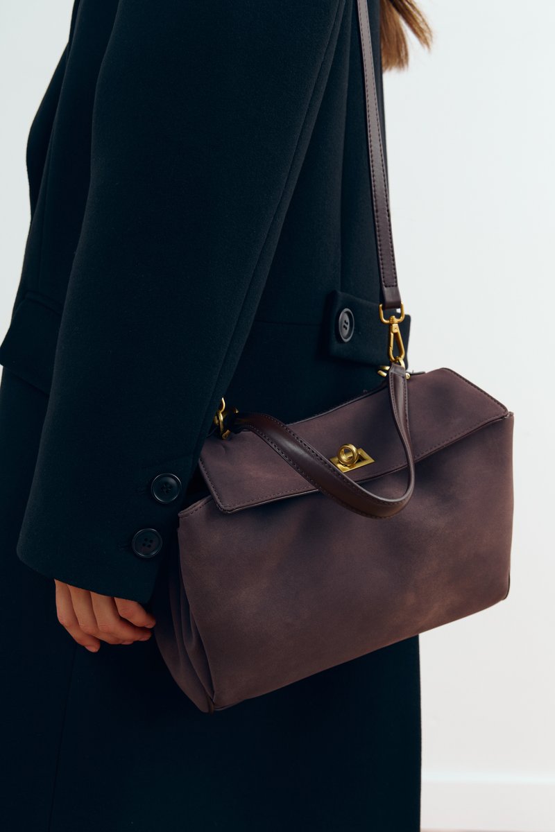 

Коричнева комбінована сумка на два відділення