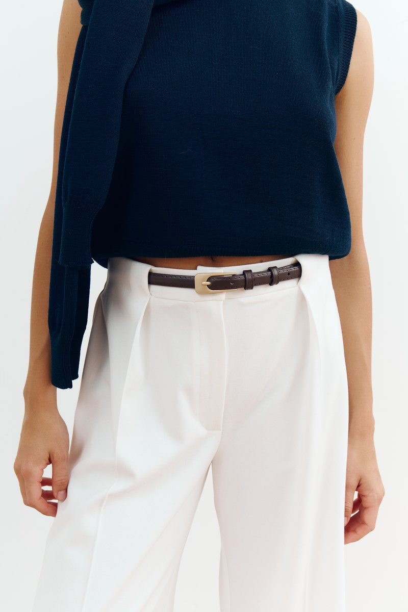 

Коричневий тонкий ремінь