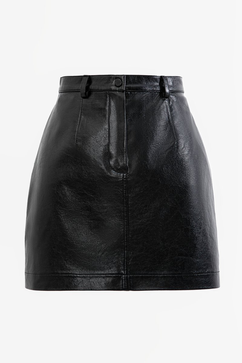 Черная юбка мини из экокожи фотография 1