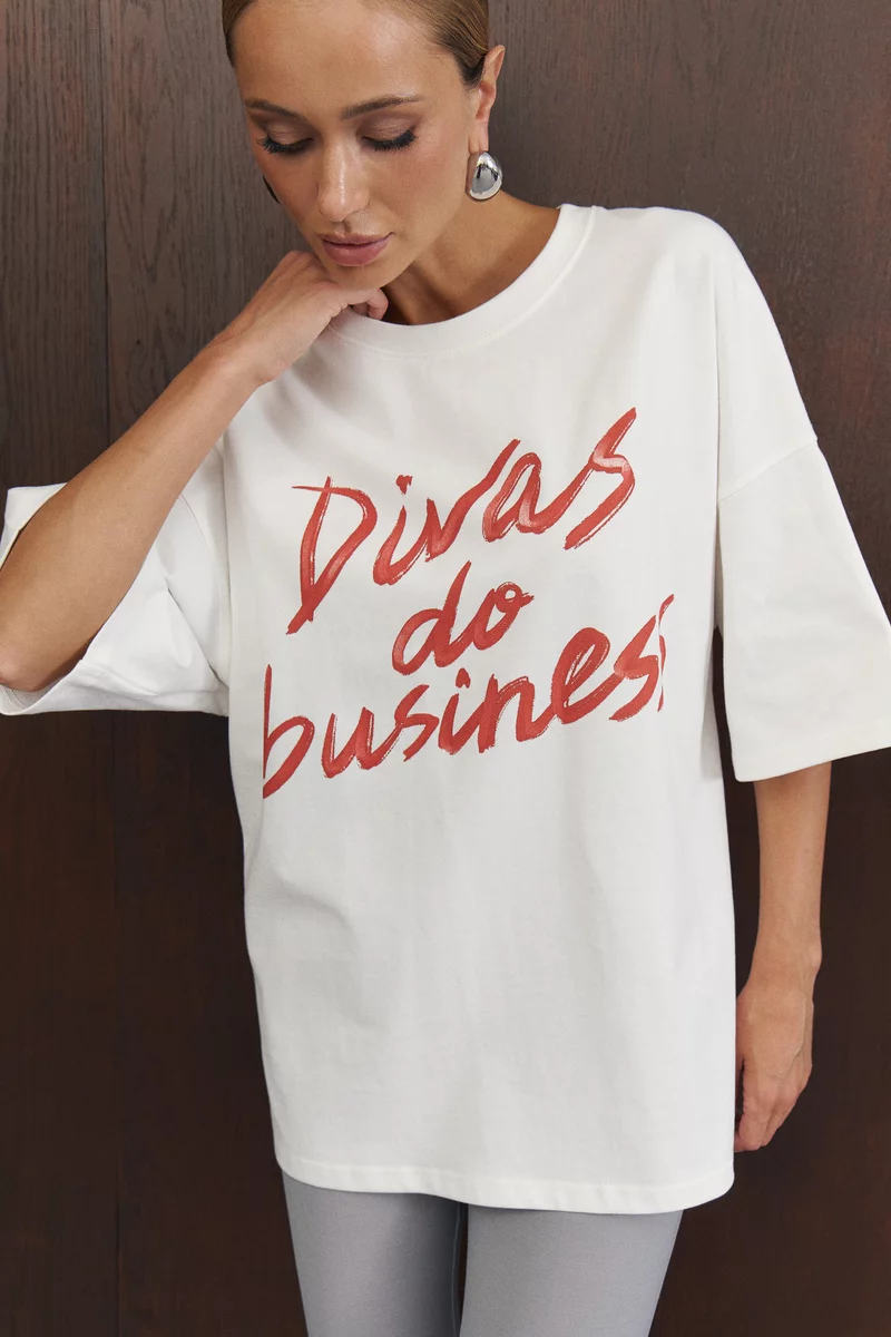 Молочная футболка оверсайз Divas do business фотография 5