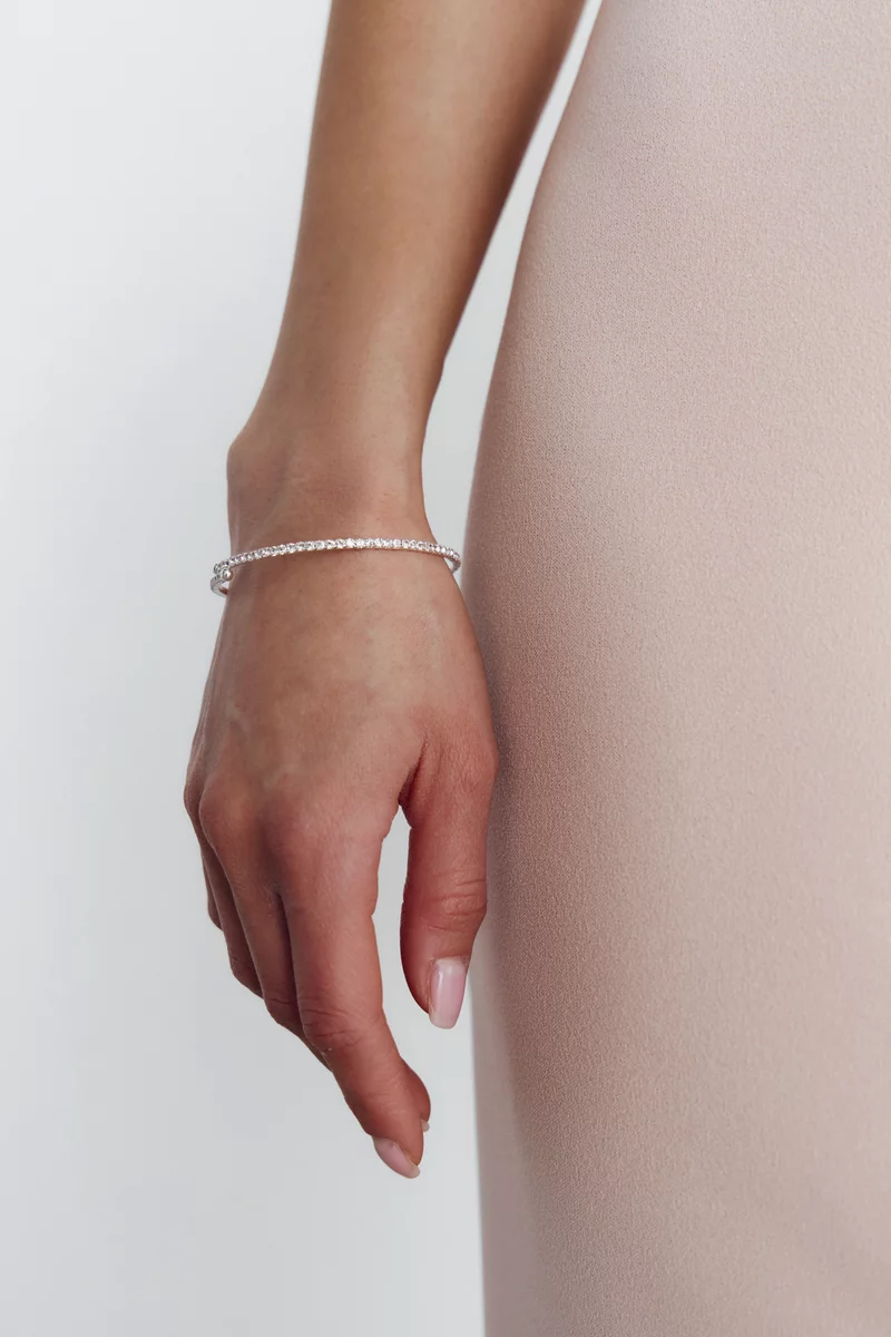 Сріблястий браслет зі стразами фотографія 1