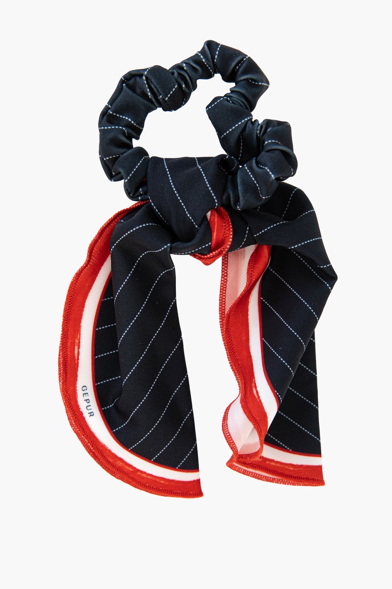 

Синя сатинова резинка-хустка