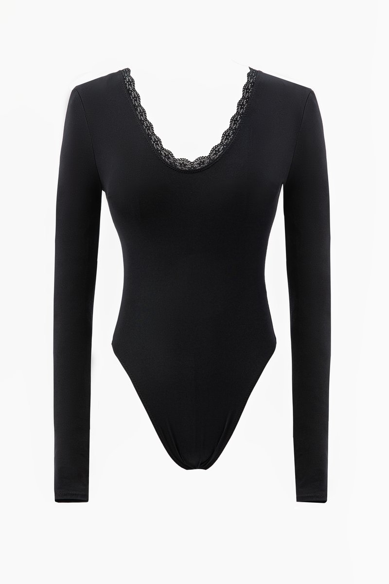 

Чорний трикотажний боді з мереживом