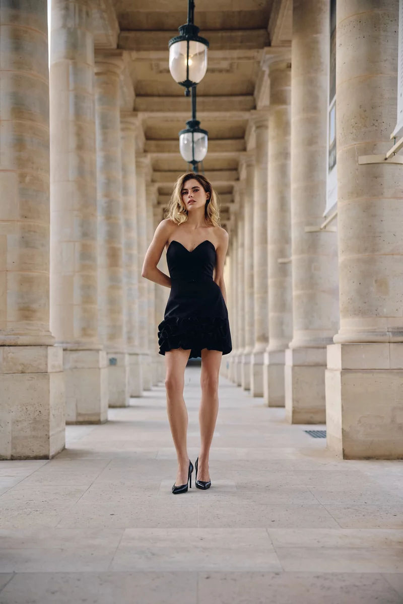 Black mini dress with ruffles photo 2