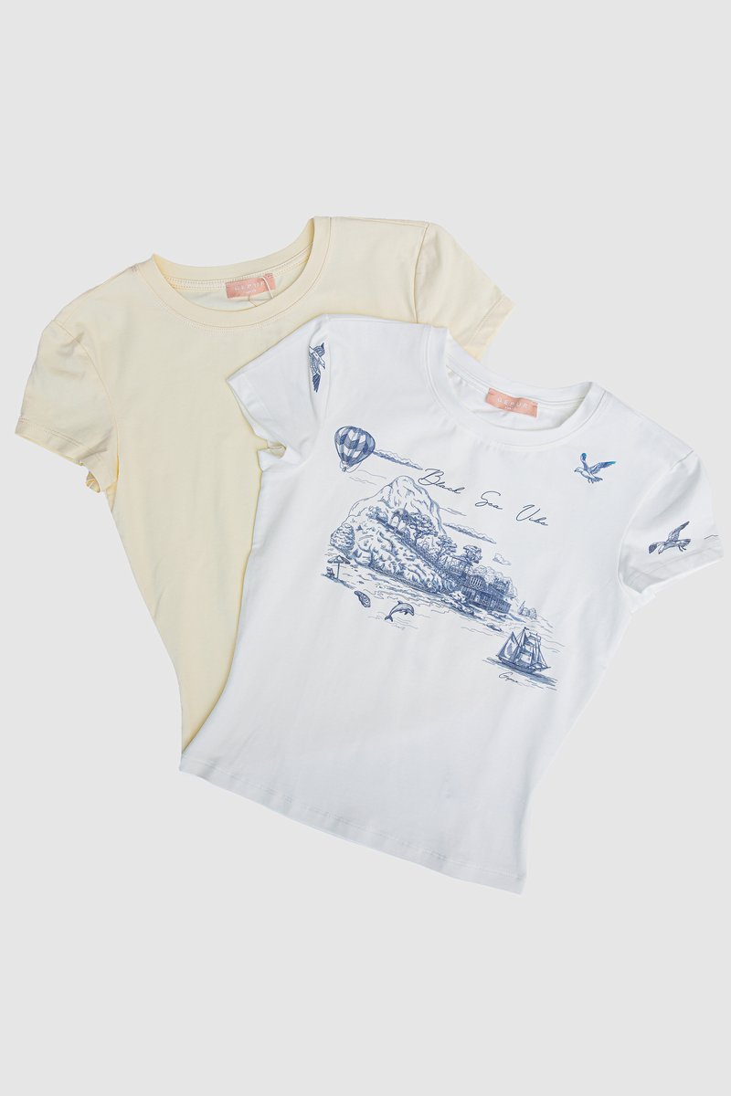 

Набір із двох футболок