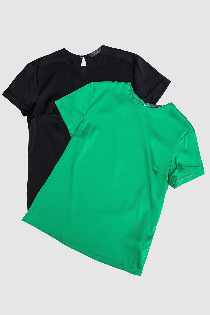 

Набір із чорного та зеленого шовкового топа