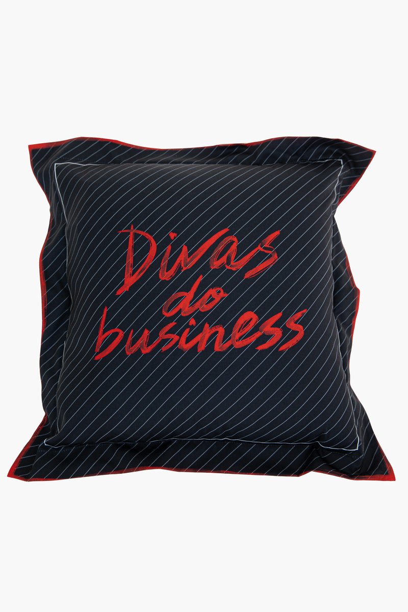 

Подушка із сатиновою наволочкою DIVAS DO BUSINESS