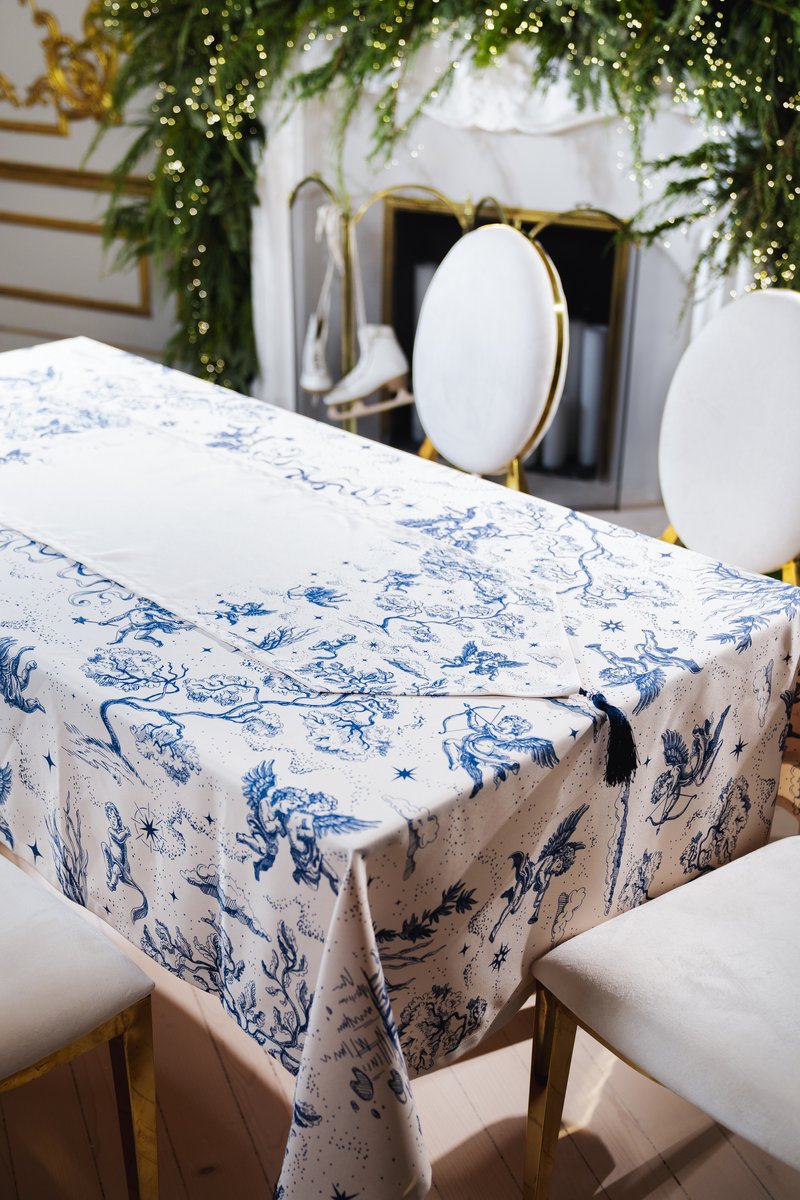 

Молочний ранер з дизайнерським принтом 150х40 см