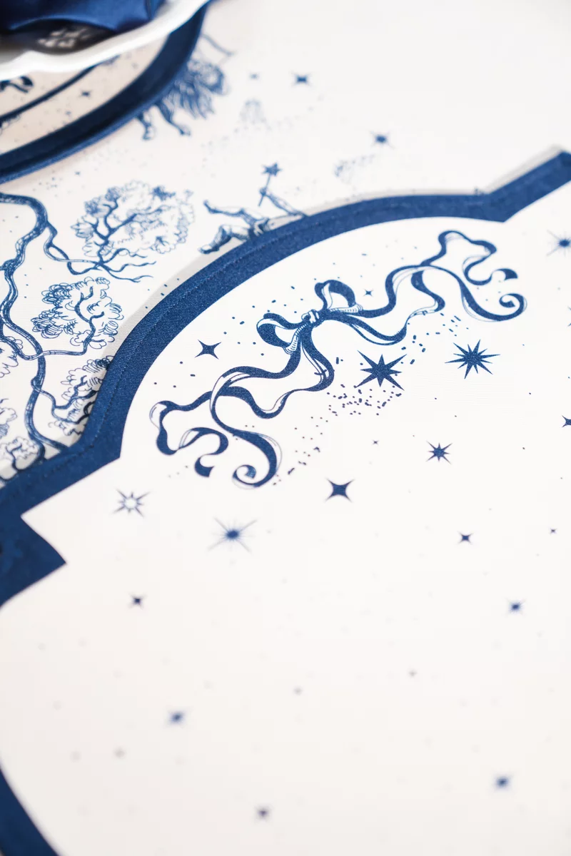 Синий двухсторонний плейсмат с дизайнерским принтом 35х50 см фотография 2