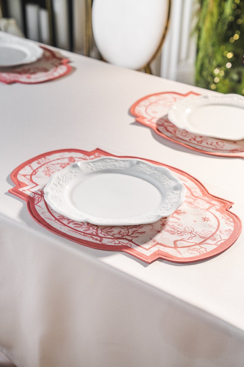 

Молочний двосторонній плейсмат з дизайнерським принтом 35х50 см