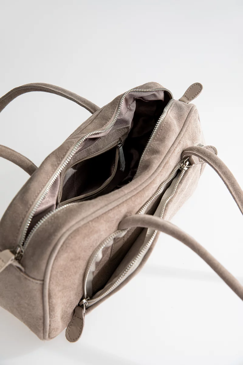 Gray baguette bag made of natural suede photo 4