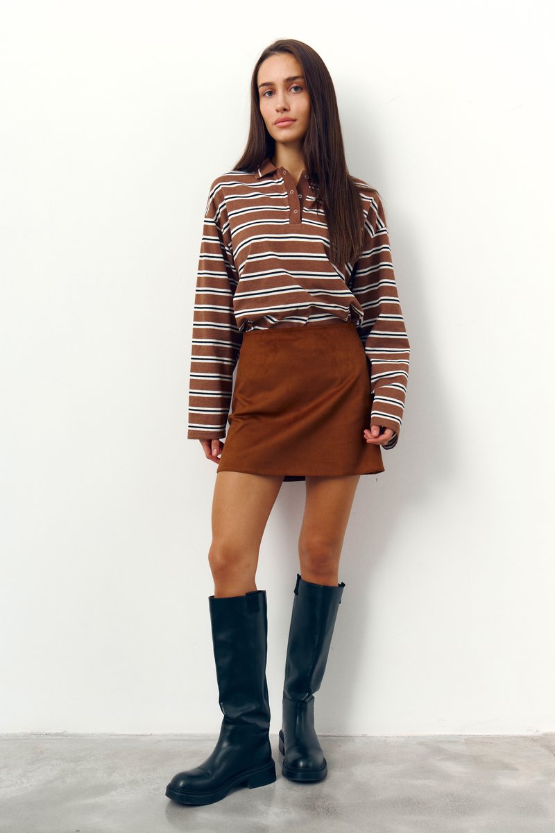 

Спідниця міні із екозамші у відтінку кемел