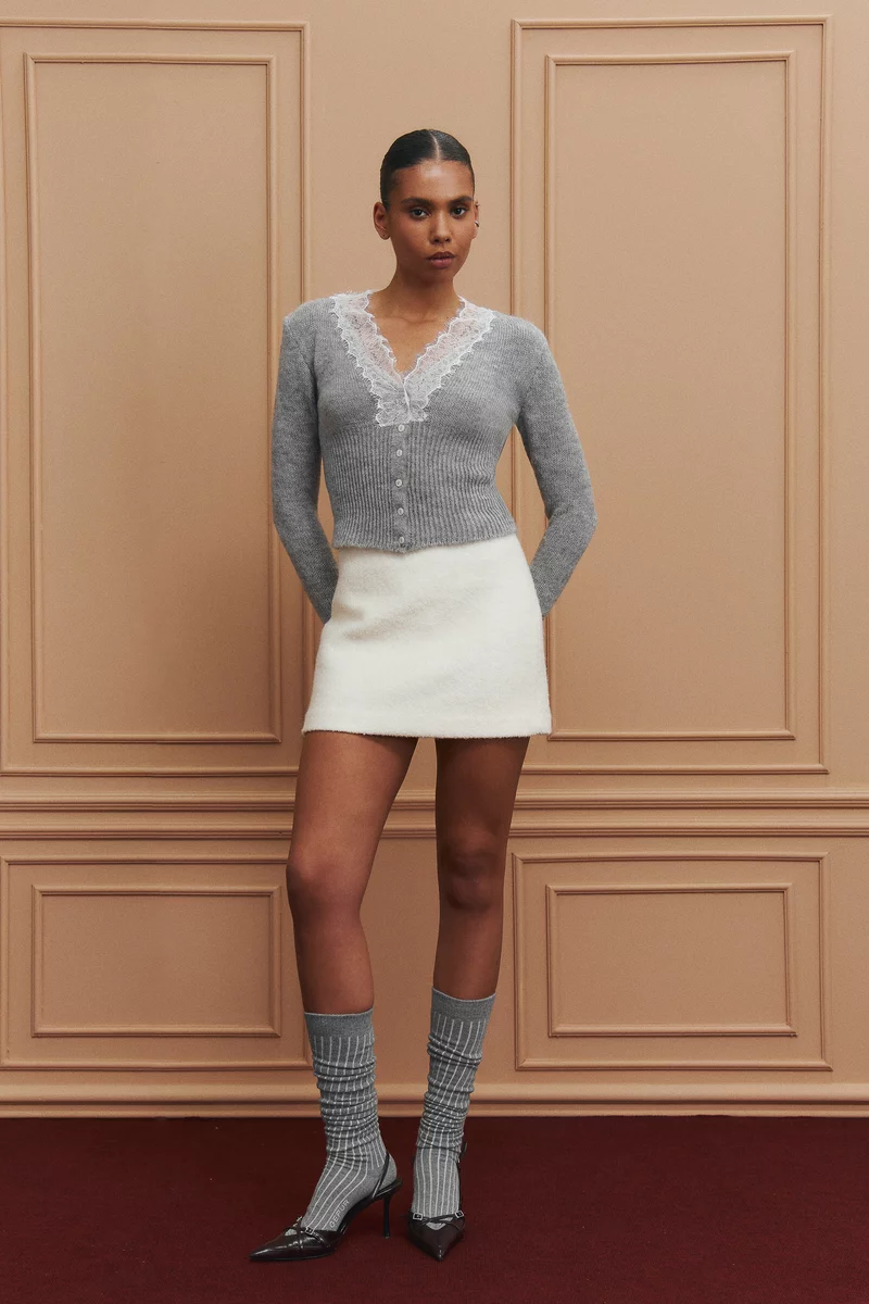 Gray cardigan with lace inserts photo 2