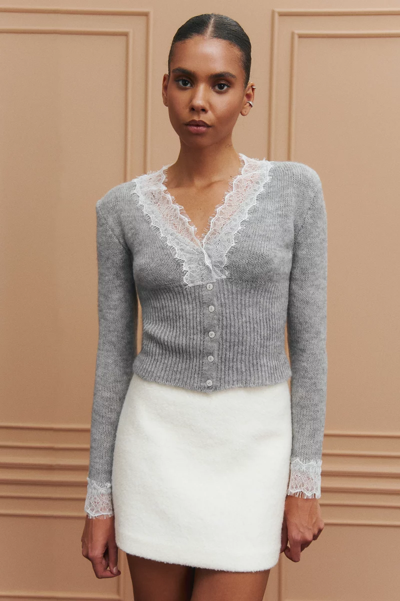 Gray cardigan with lace inserts photo 3