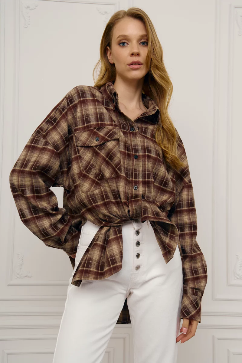 Картата сорочка оверсайз з принтом Душа на спині Картата сорочка оверсайз з принтом Душа на спині фотографія 2