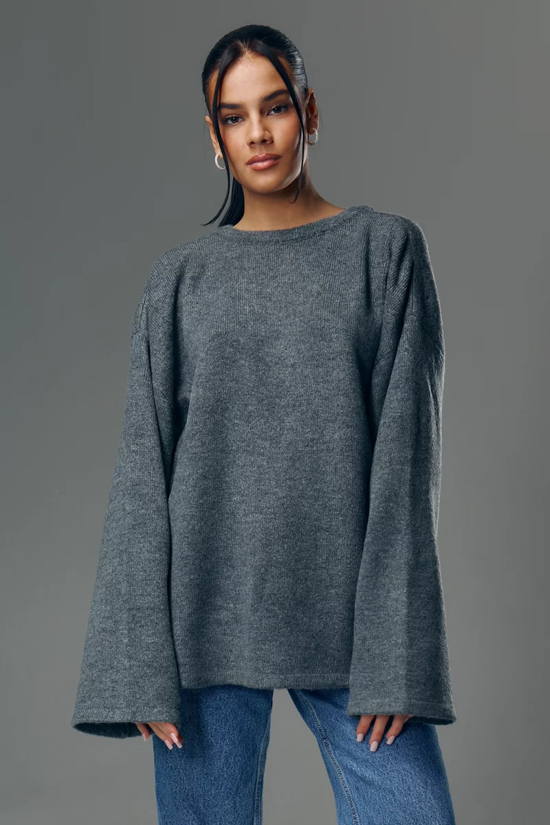 Gray knitted jumper with open back photo 1