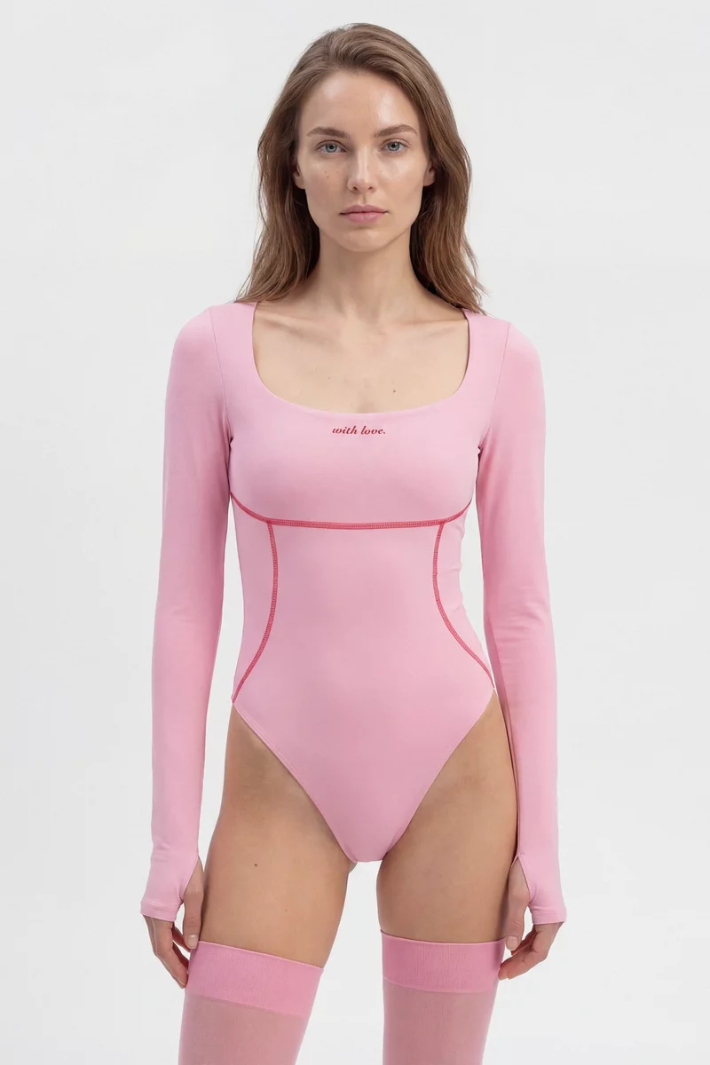 Розовый боди with love с длинным рукавом фотография 2