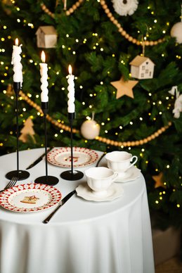 Черный набор из трех подсвечников