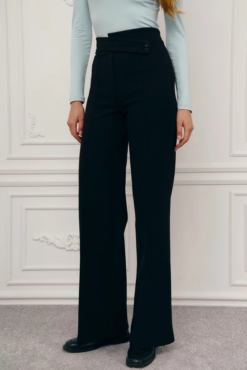 Черные брюки-палаццо с асимметричным поясом Черные брюки-палаццо с асимметричным поясом фотография 3