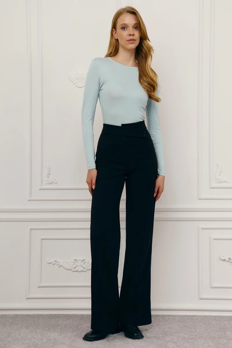 Черные брюки-палаццо с асимметричным поясом Черные брюки-палаццо с асимметричным поясом фотография 5