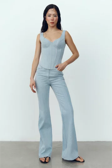 Голубой корсет на шнуровке из денима фотография 1