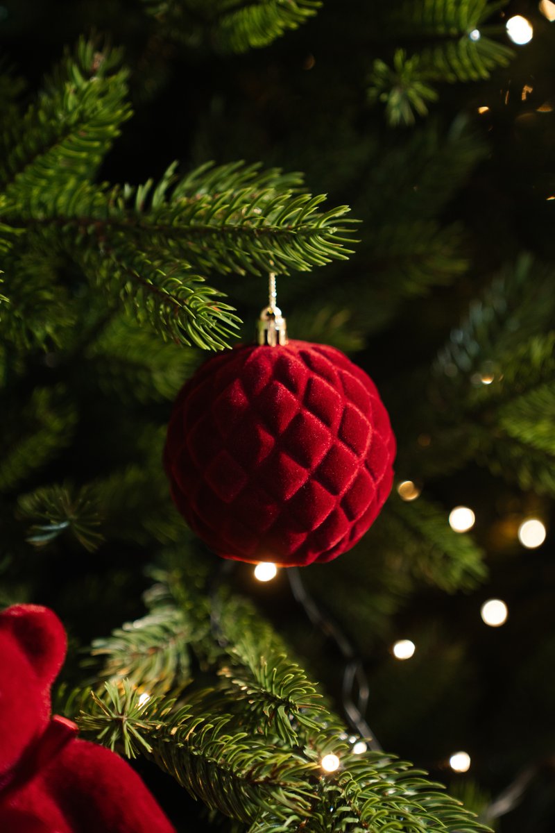 

Бордова ялинкова іграшка куля з флоковим напиленням