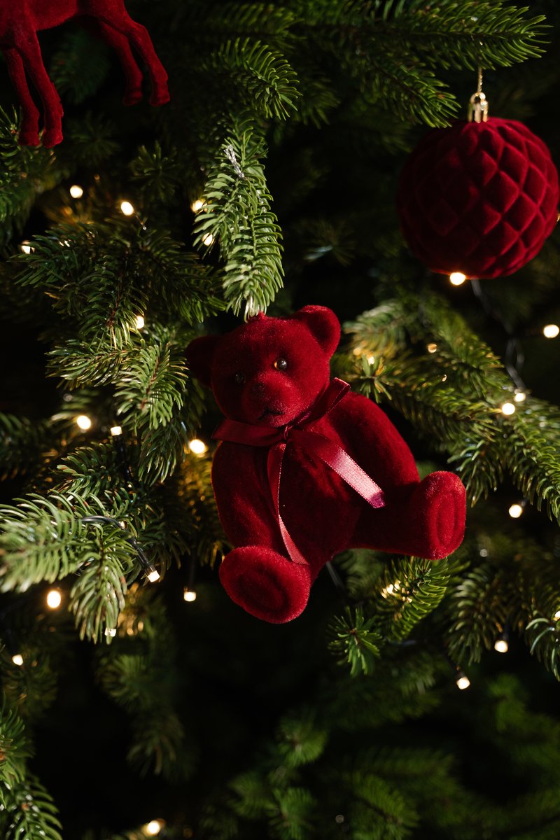 

Бордова ялинкова іграшка ведмедик з флоковим напиленням